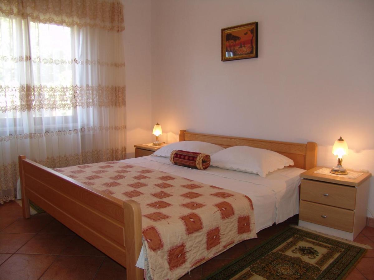 Apartments Bozica Krk Town Esterno foto