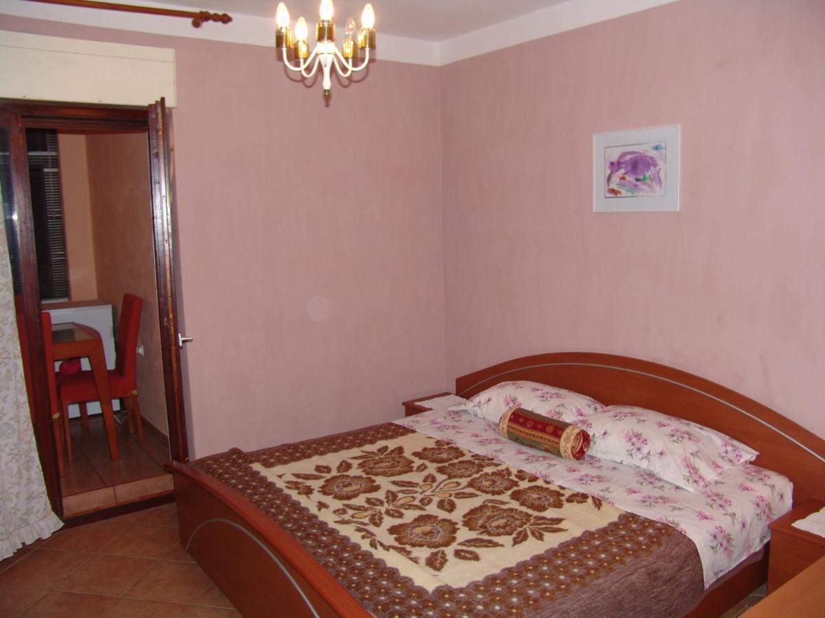 Apartments Bozica Krk Town Esterno foto