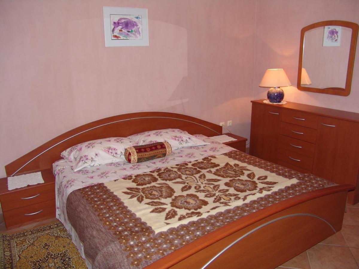 Apartments Bozica Krk Town Esterno foto