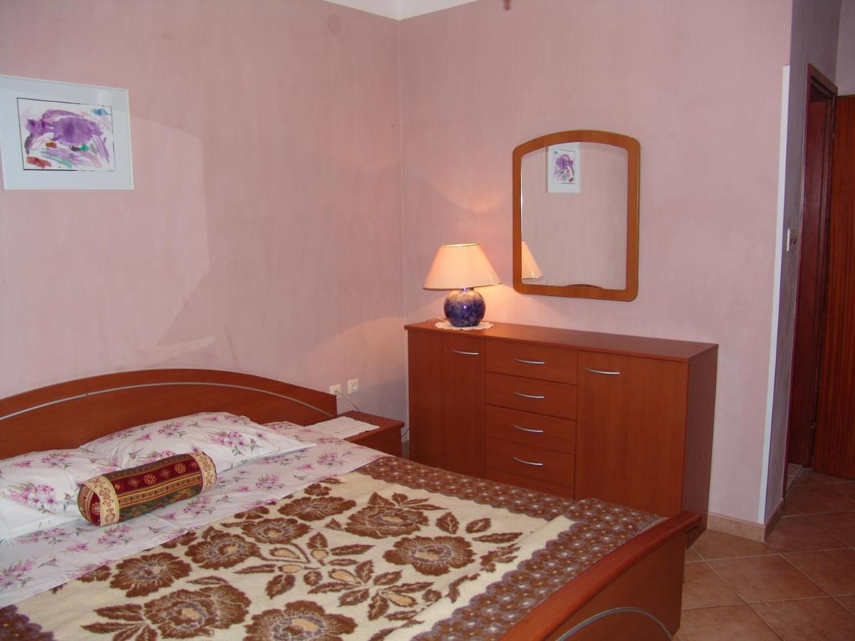 Apartments Bozica Krk Town Esterno foto