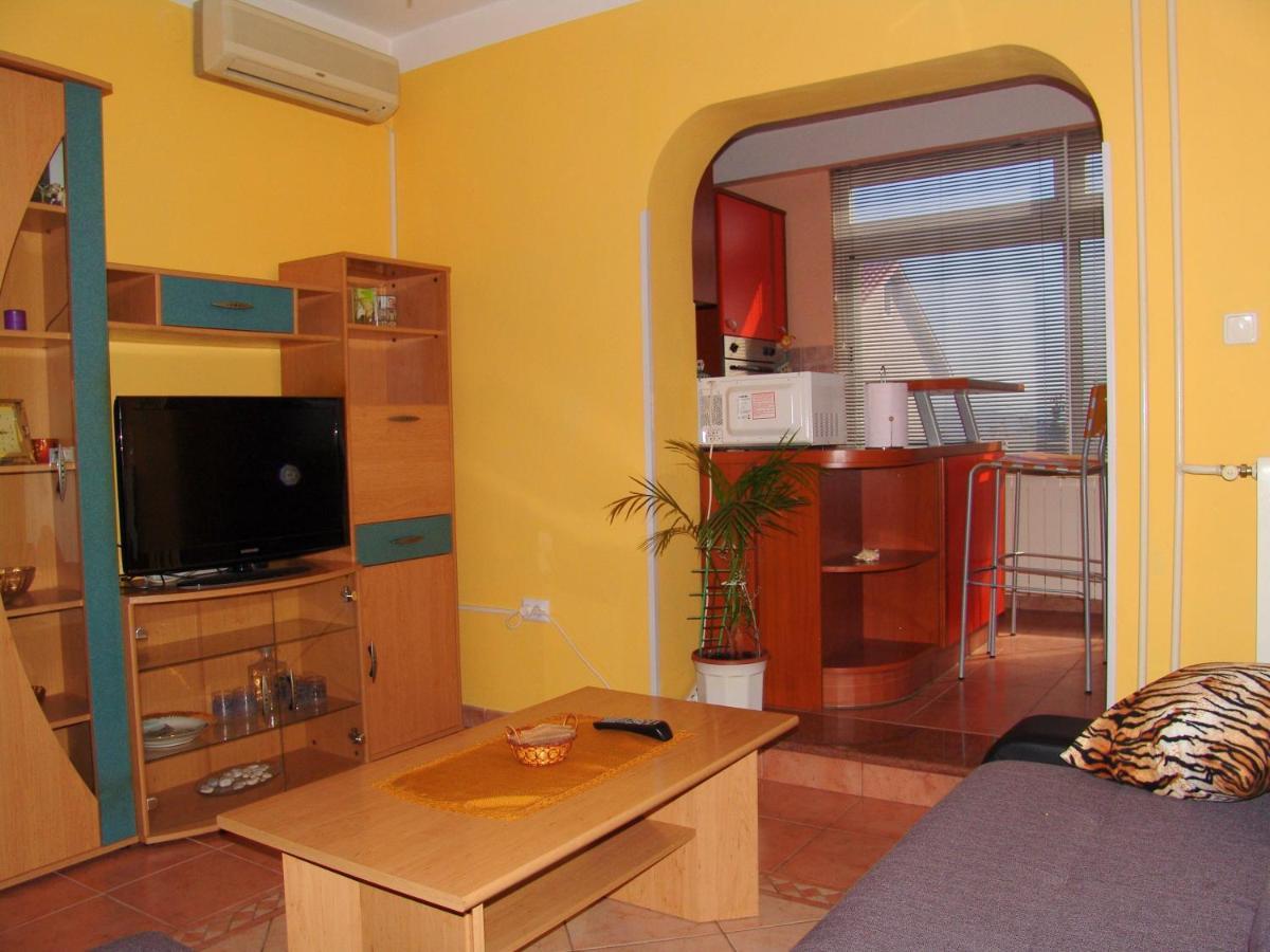 Apartments Bozica Krk Town Esterno foto